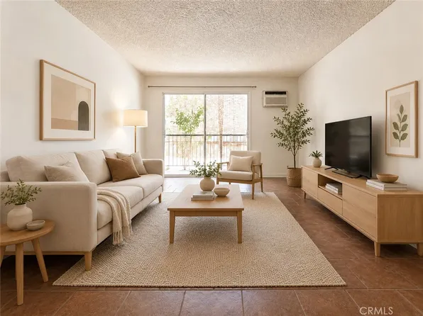 18307 Burbank Blvd Unit 131, Tarzana, CA 91356