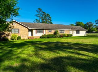 1140 Highland Dr, Waycross, GA 31503