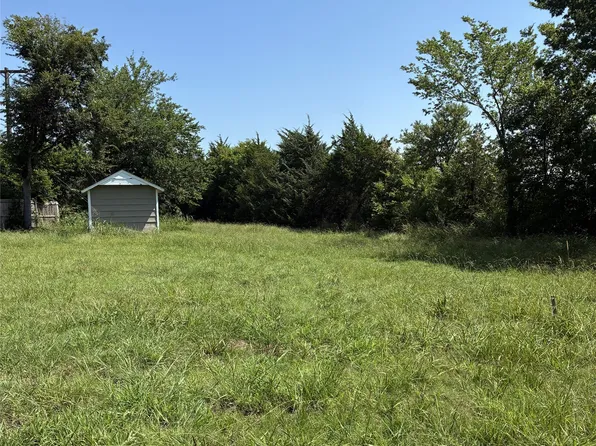 1204 Williamsburg Rd, Greenville, TX 75401