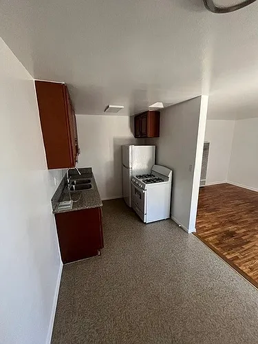 Floor plan 1 Bedroom. 1 Bathroom. 0 Half