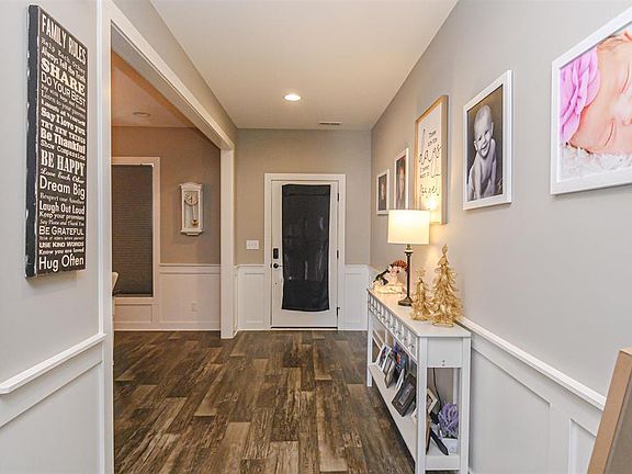 5th image of 3965 Little Bluestem Dr