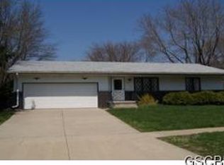2701 Ivanhoe Dr, Sergeant Bluff, IA 51054