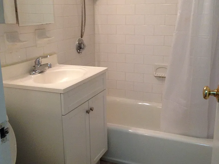 205 Kent St #18 — Photo 15