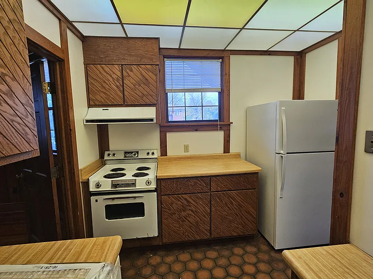 815 S Milledge Ave #5 — Photo 4