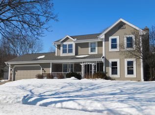 1839 Blackhawk Dr, Grafton, WI 53024
