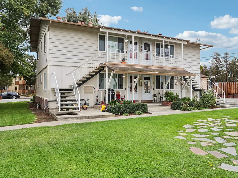 2234 Ellena Dr #2 — Photo 3