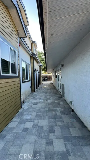 2 bed, 800 sqft, $2,800 — Photo 2