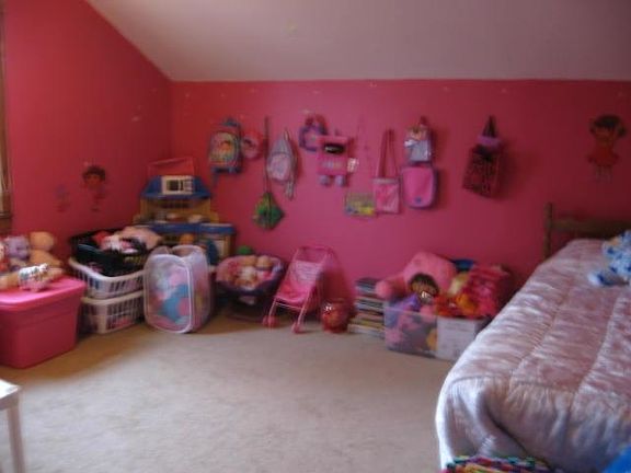 5th image of 1071 Washington St