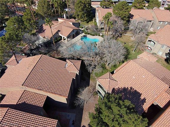 5th image of 2111 Sealion Dr Unit 201