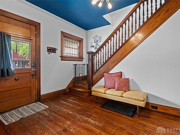 4th image of 30 La Belle St