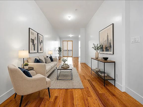 5th image of 1010 Gates Ave #6E