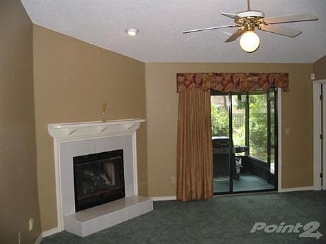 Great Room w/gas Fireplace