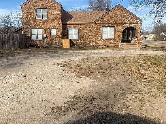 3rd image of 7216 N Peoria Ave