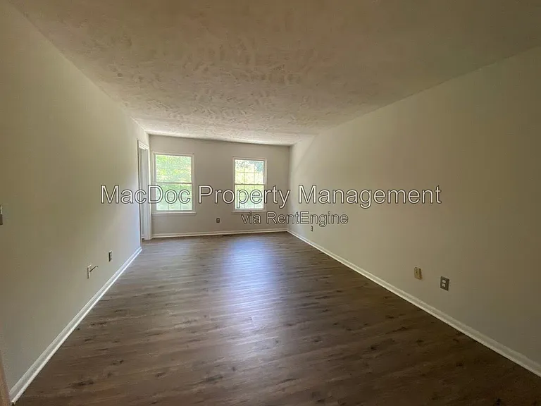 11304 Springfield Dr — Photo 16