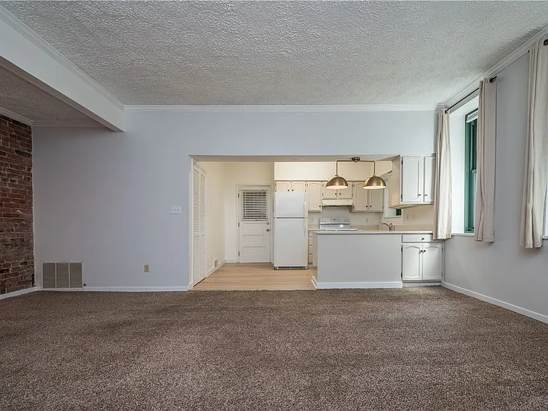 1110 Palo Alto St #A — Photo 9