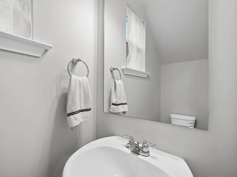 304 Beacon Hill Rd — Photo 17