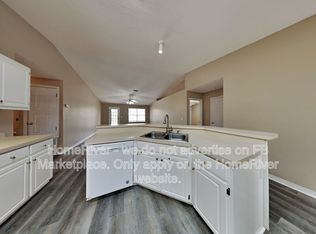 2827 Atoka Trl, Crestview, FL 32539