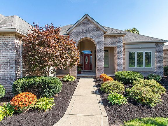 2nd image of 6569 Aberdeen Ln