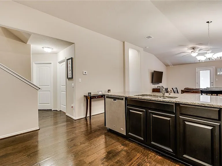 341 Wincliff Dr — Photo 11