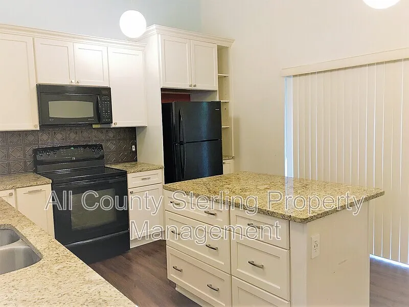 158 Gleason Cv