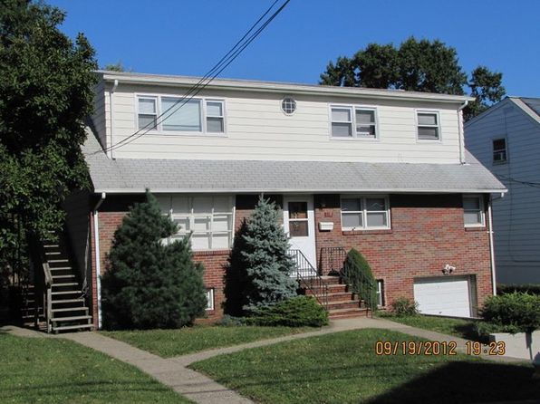 118 Maple Ave Floor 2