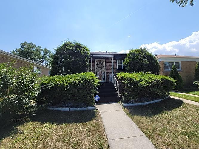 3133 Howard