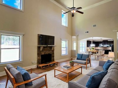 932 Nestling Dr, Lawrenceville, GA, 30045