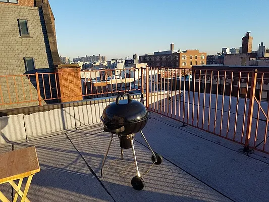 Rented by Bold New York | media 7