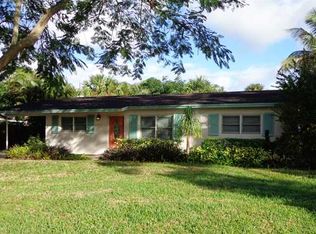 2373 Holly Ln, Palm Beach Gardens, FL 33410