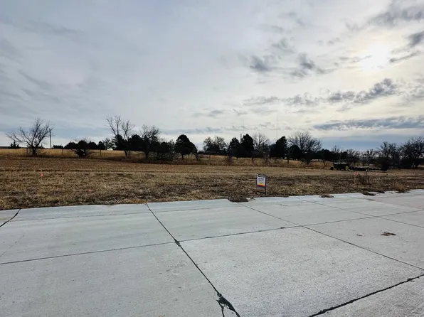 7 Flansburg Sur, Ogallala, NE 69153