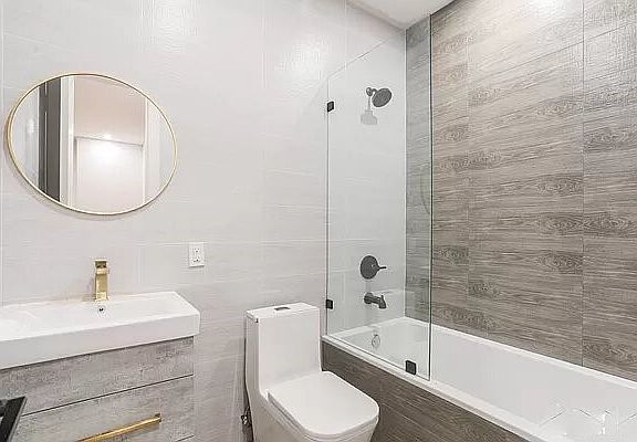 4th image of 60 Hawthorne St APT 2B
