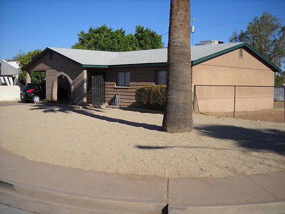 2nd image of 2301 E Larkspur Dr