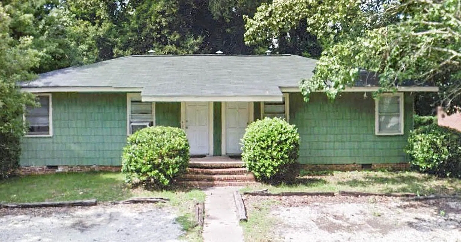 403 E. Drake — Photo 1