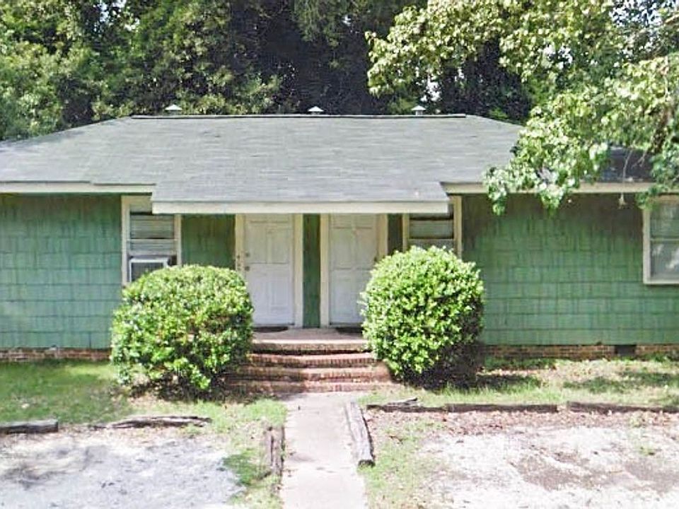1st image of 403 E Drake Ave
