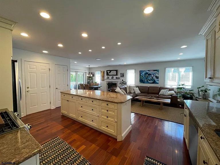 12 Seaside Ct — Photo 11