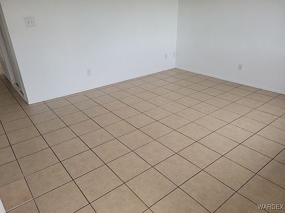 4th image of 2175 Clearwater Drive