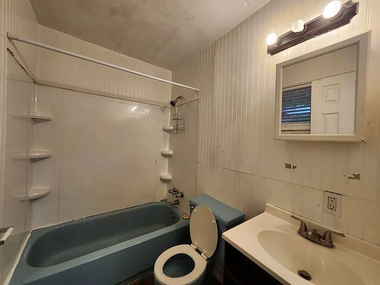 3123 & 3125 Navajo Dr — Photo 8