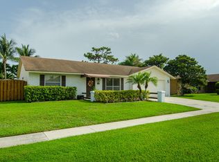 4791 Blue Pine Cir, Lake Worth, FL 33463