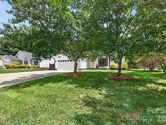 4th image of 8610 Brookstead Dr