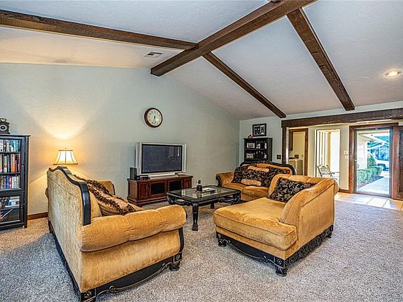 4th image of 11608 Susan Ln