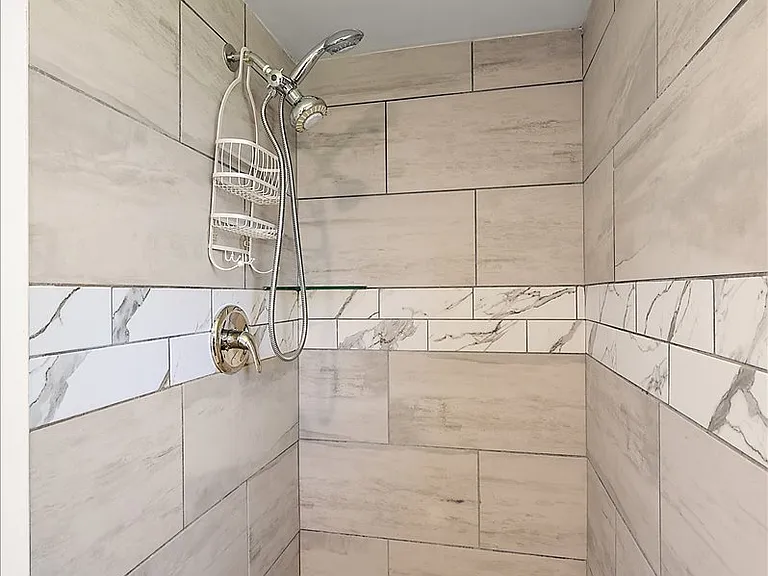 11489 Anna Lisa Dr — Photo 32