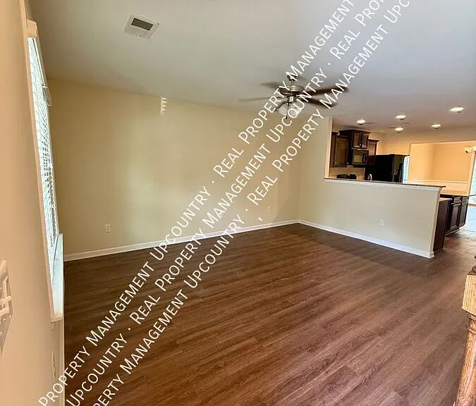 53 Endeavor Cir — Photo 2