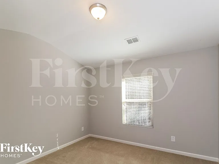 111 Westridge Cir — Photo 11