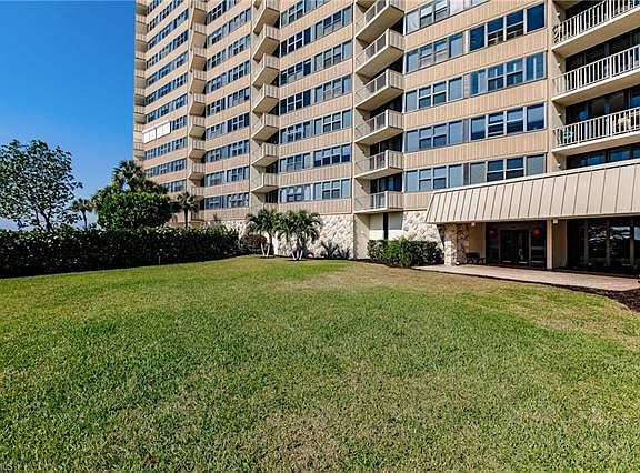 3rd image of 58 N Collier Blvd APT 207
