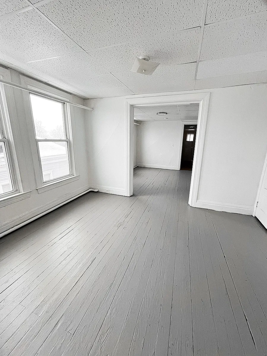 Building Photo - 911 State St #3