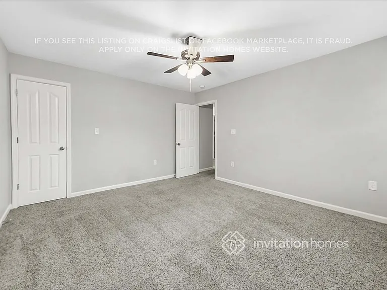 1719 Eastway Dr — Photo 15