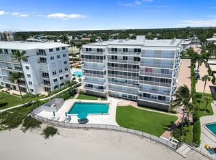 1977 Gulf Shore Blvd N APT 204, Naples, FL 34102