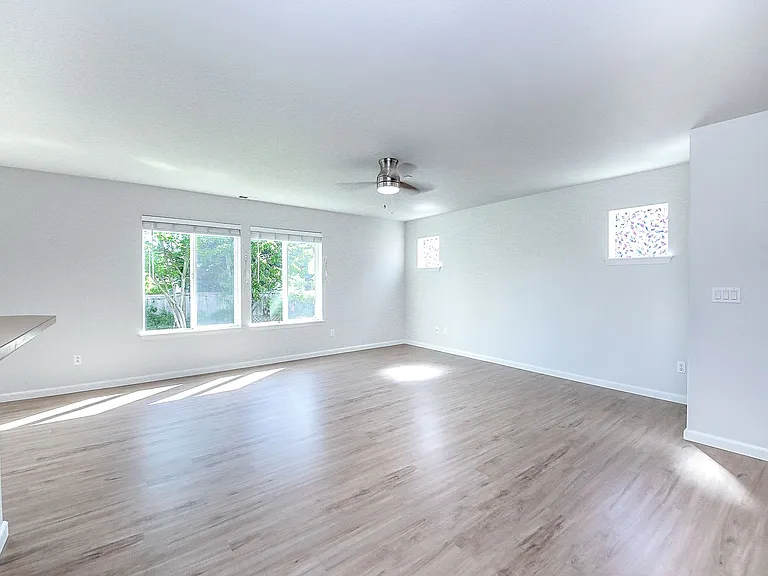 3192 Brown Loop — Photo 9