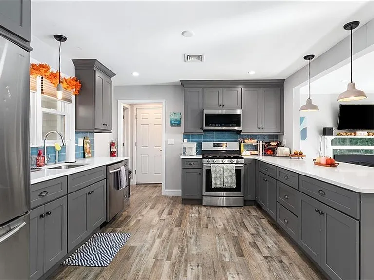 4 James St #1 — Photo 16