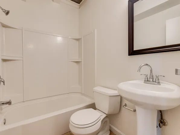 525 Washington Ave, Bridgeville, PA